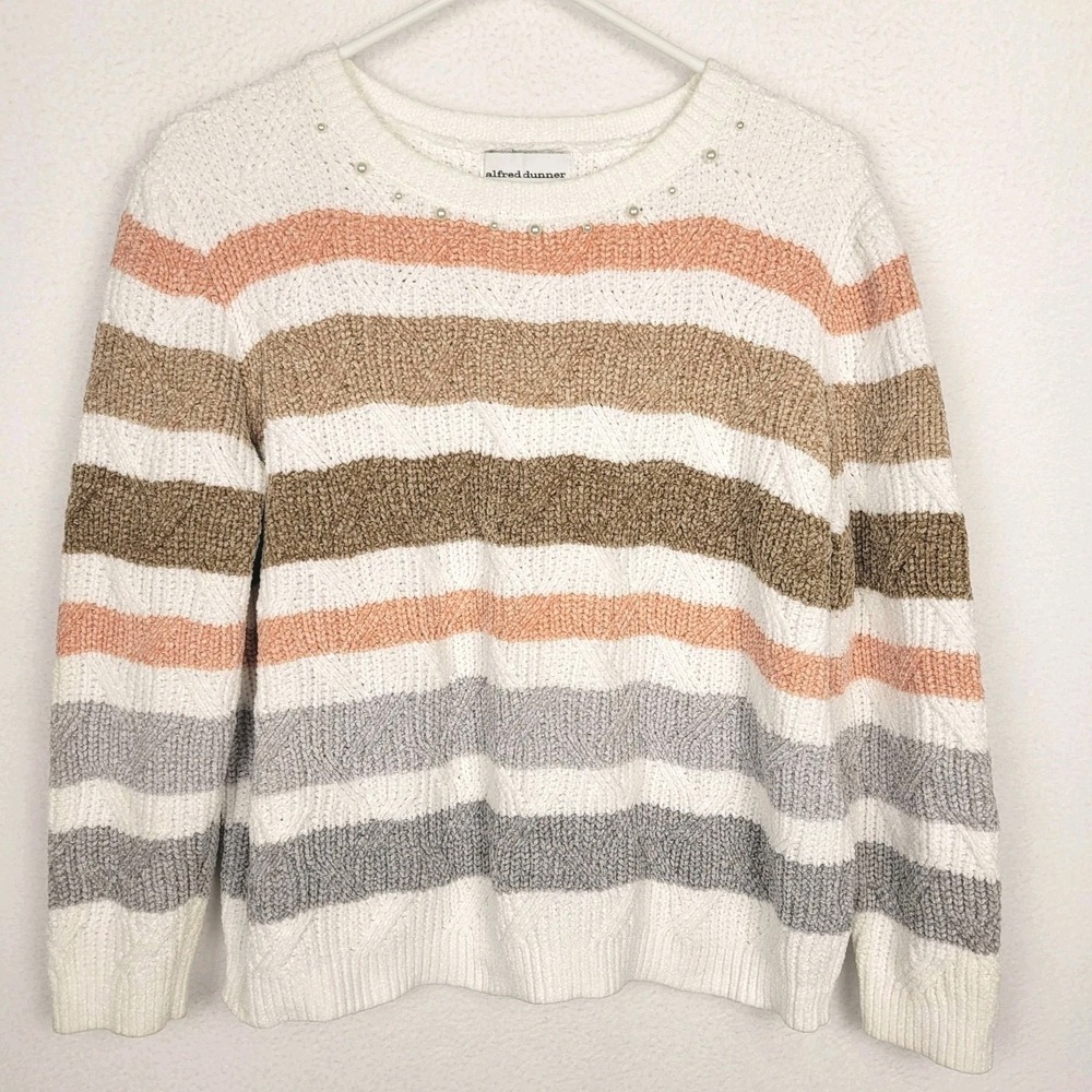 Pearl Neckline Pointelle Chenille Crew Neck‎ Long Sleeve Sweater